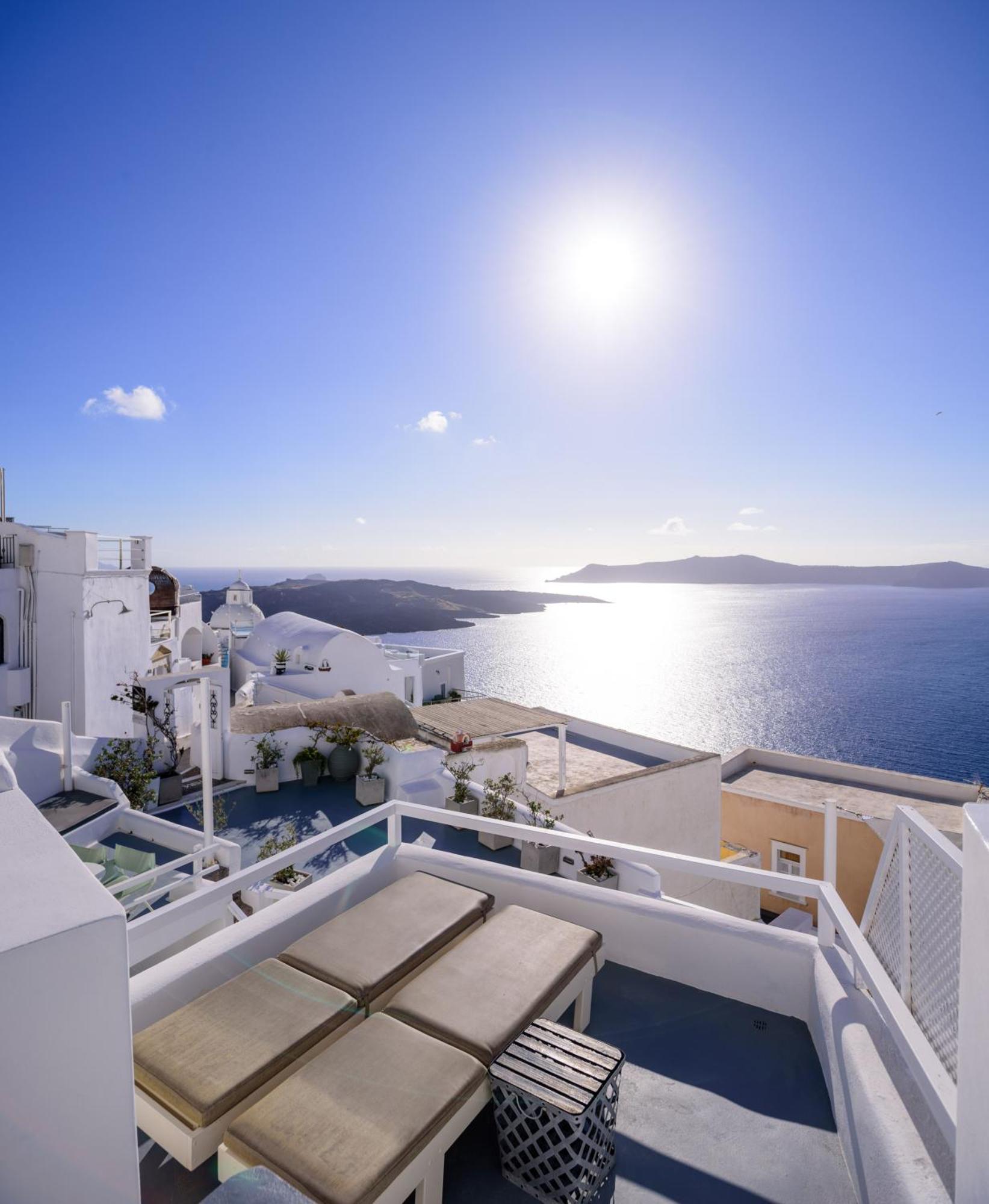 Revelis Villa & Canava Fira  Exterior photo
