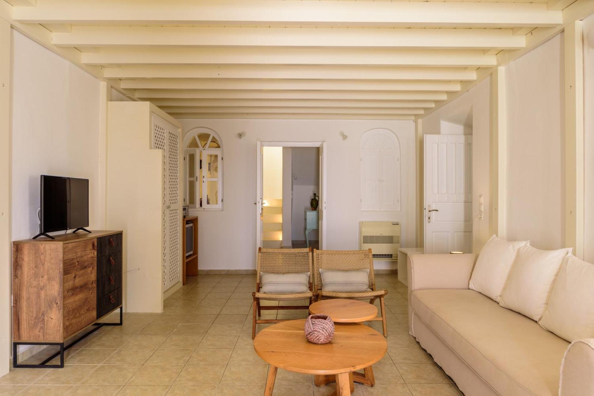 Revelis Villa & Canava Fira  Exterior photo